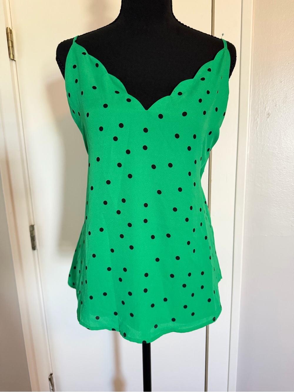 Socialite Green Polka Dot Scalloped V-Neck Cami